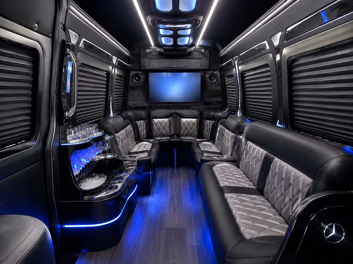 book a bus for your next corporate event 1
