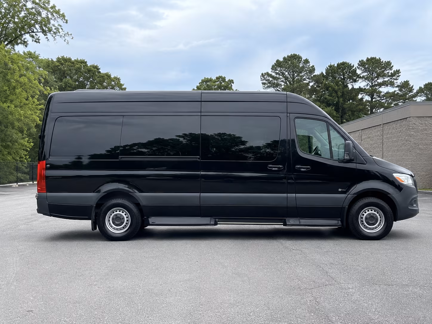 book a bus for your next corporate event 2