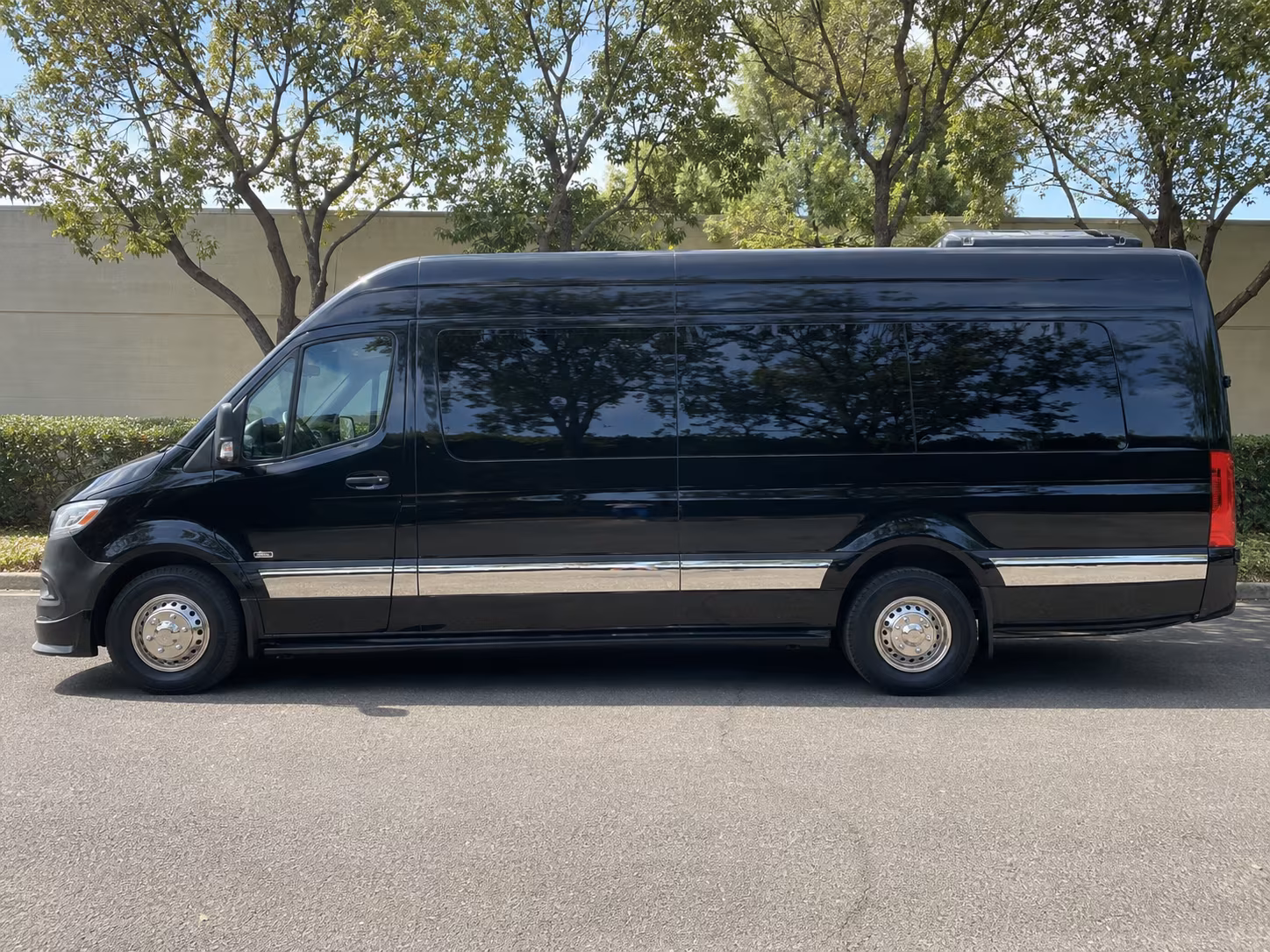 book a bus for your next wedding 3