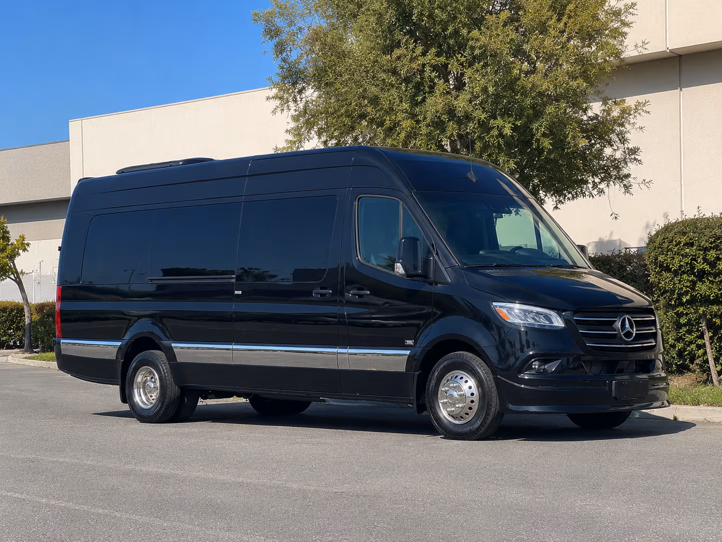 book a bus for your next wine tour 4