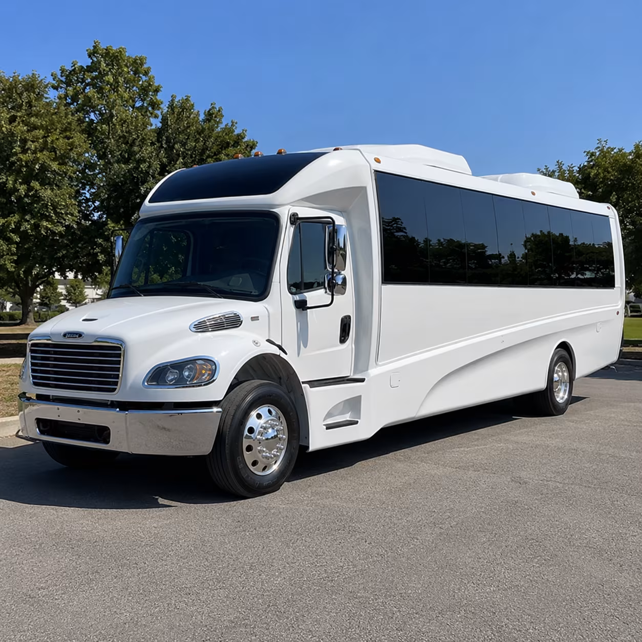 columbus 30 passenger minibus